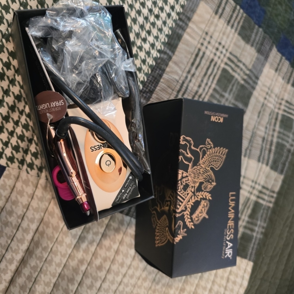 Luminess Airbrush Kit - Black and Gold